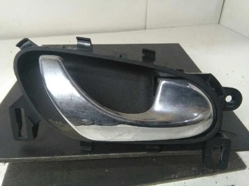 Maneta Interior Delantera Derecha para Nissan Qashqai (J11)