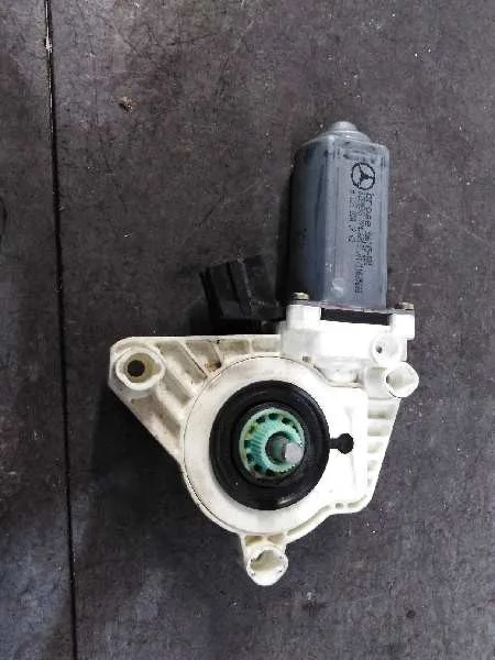 Motor Elevalunas Delantero Derecho para Mercedes-Benz Clase A (W169)