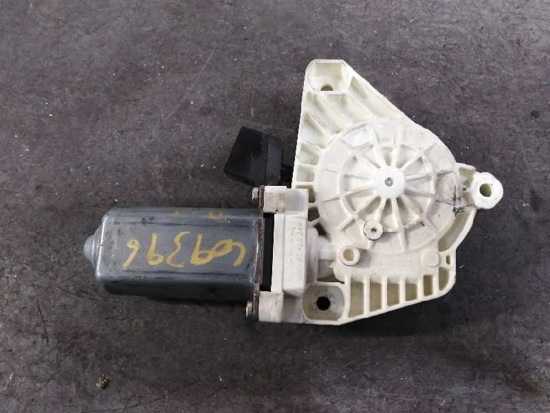 Motor Elevalunas Delantero Derecho para Mercedes-Benz Clase A (W169)