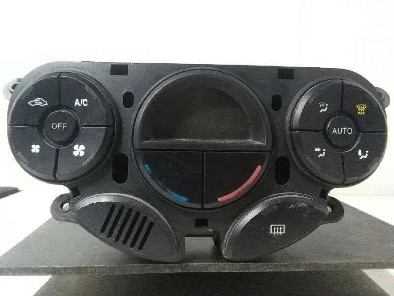 Mando Climatizador para Ford Focus Berlina (Cak)