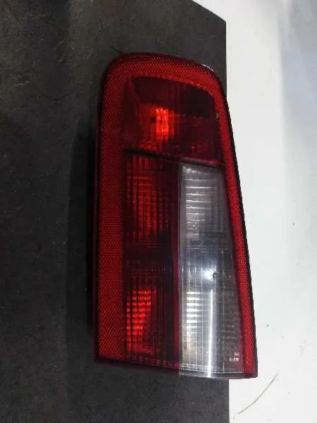 Piloto Trasero Derecho Interior para Renault Laguna Ii (Bg0)