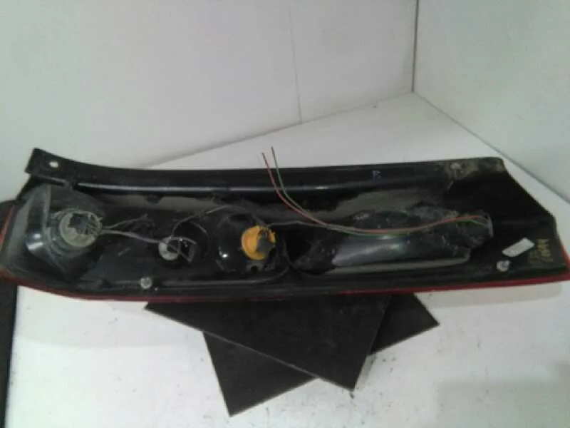 Piloto Trasero Izquierdo para Ford Fiesta (Cbk)