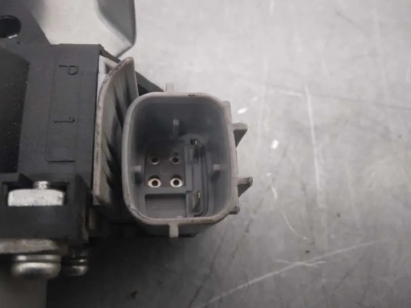 Elevalunas Delantero Derecho para Nissan Nv 200 (M20)