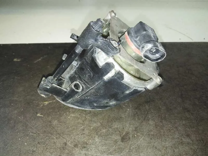 Faro Antiniebla Derecho para Audi A4 Berlina (8E)
