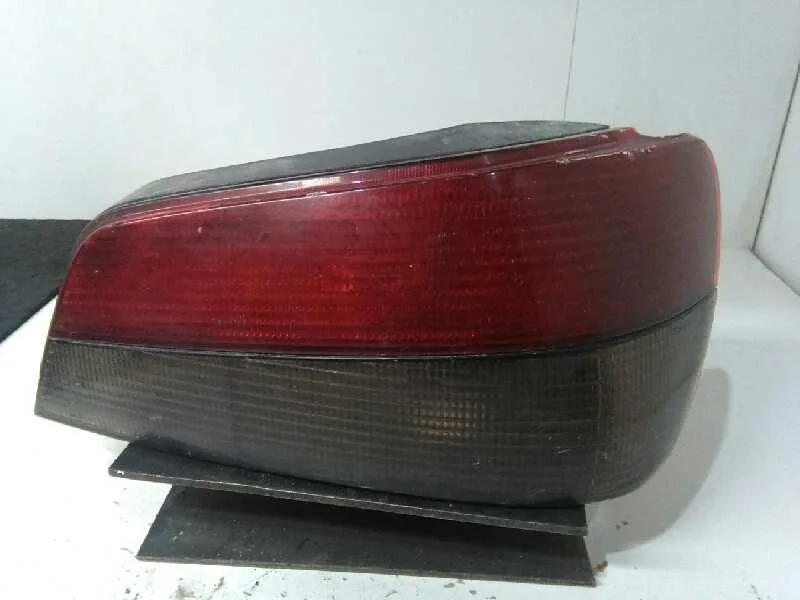 Piloto Trasero Derecho para Peugeot 306 Berlina 3/4/5 Puertas (S2)
