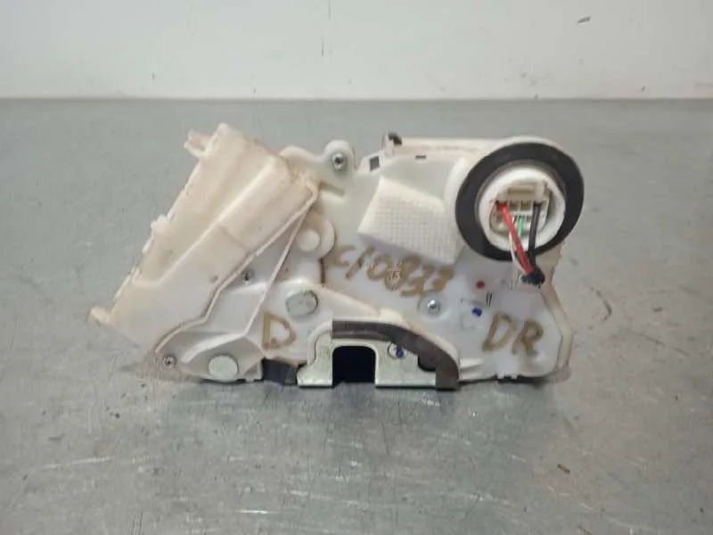 Cerradura Puerta Delantera Derecha para Toyota Prius (Nhw30)