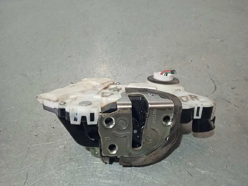 Cerradura Puerta Delantera Derecha para Toyota Prius (Nhw30)