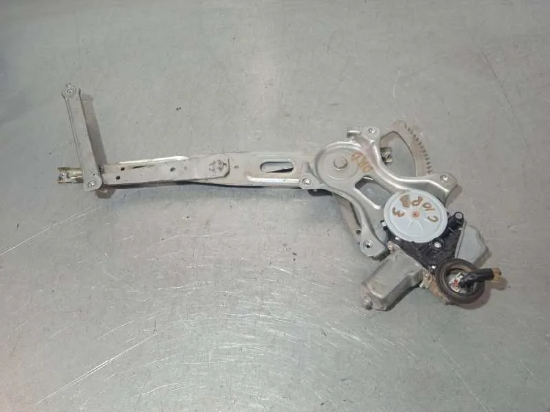 Elevalunas Trasero Derecho para Toyota Prius (Nhw30)