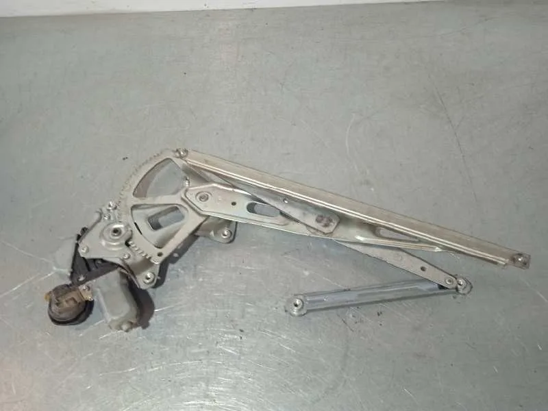 Elevalunas Trasero Derecho para Toyota Prius (Nhw30)
