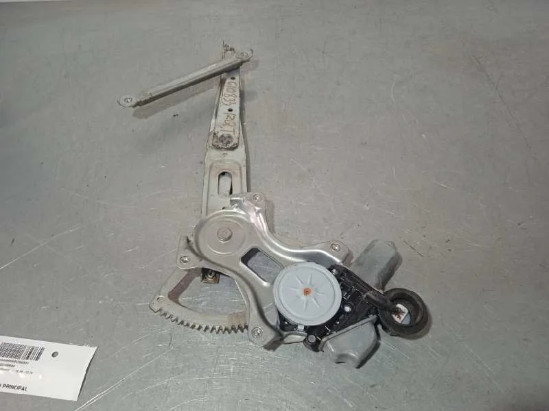 Elevalunas Trasero Izquierdo para Toyota Prius (Nhw30)
