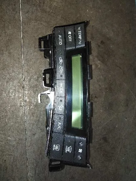 Mando Climatizador para Toyota Prius (Nhw30)