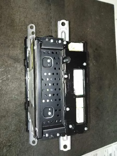 Sistema Audio / Radio Cd para Toyota Prius (Nhw30)