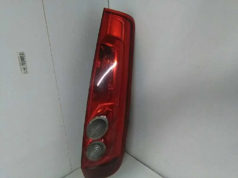 Piloto Trasero Derecho para Ford Fiesta (Cbk)