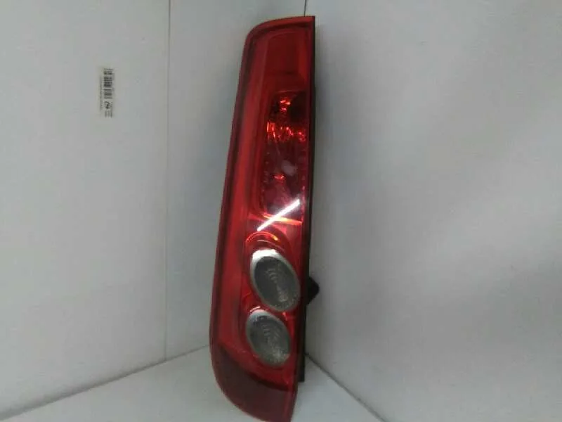 Piloto Trasero Izquierdo para Ford Fiesta (Cbk)