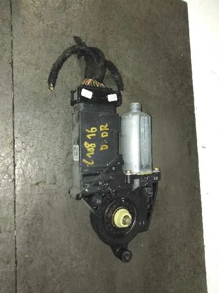 Motor Elevalunas Delantero Derecho para Volkswagen Passat Berlina (3B2)