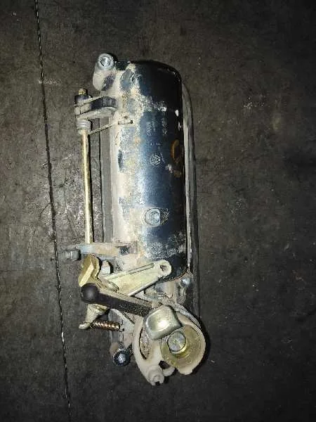 Maneta Exterior Porton para Volkswagen Polo Berlina (6N2)