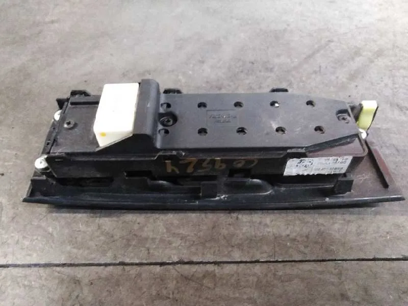 Mando Elevalunas Delantero Izquierdo para Toyota Corolla Verso (R1)