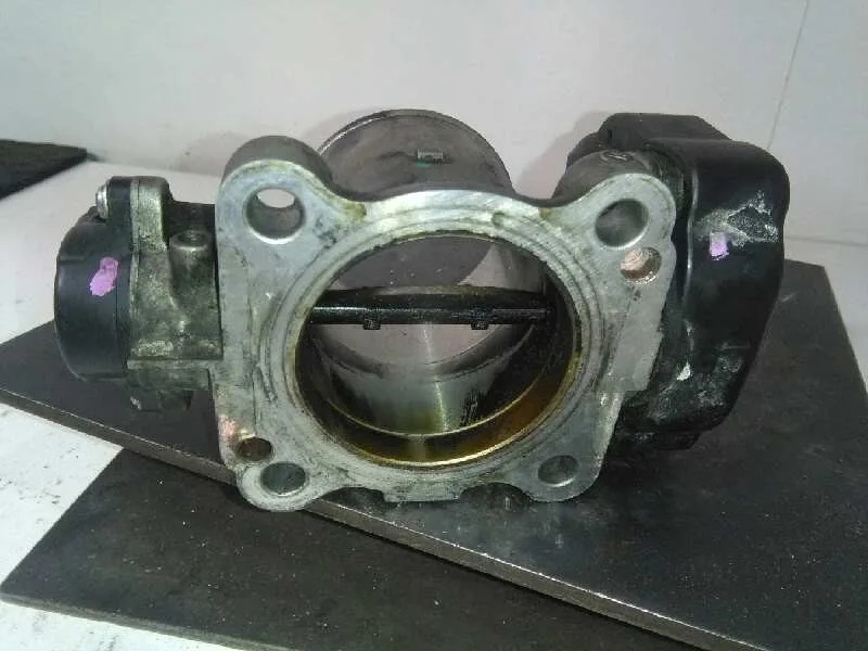 Caja Mariposa para Toyota Rav 4 (A3)