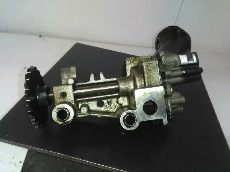 Bomba Aceite para Opel Vivaro