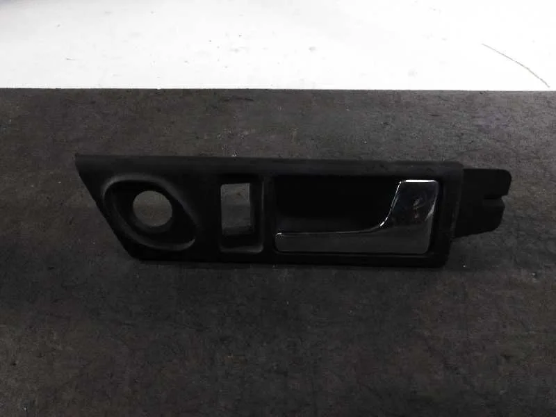 Maneta Interior Trasera Izquierda para Audi A6 Berlina (C4)