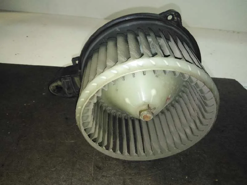 Motor Calefaccion para Audi A6 Berlina (4B2)