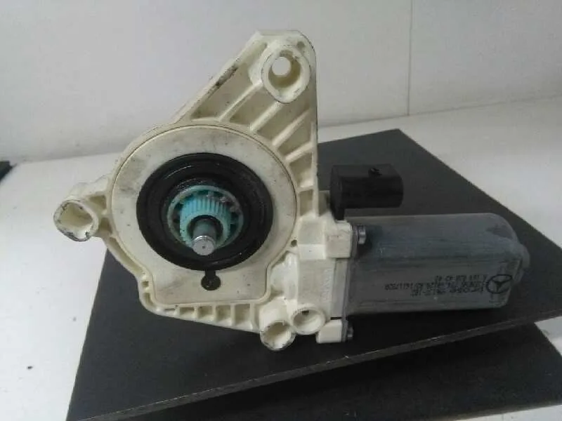 Motor Elevalunas Delantero Derecho para Mercedes-Benz Clase B (W245)