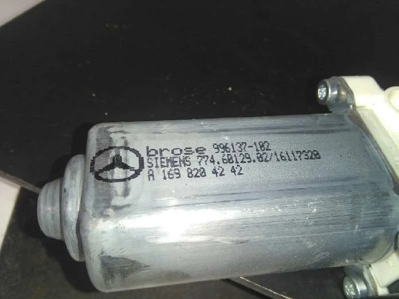 Motor Elevalunas Delantero Derecho para Mercedes-Benz Clase B (W245)