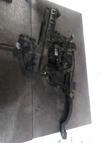 Cerradura Puerta Trasera Derecha para Ford Focus Turnier (Cb4)