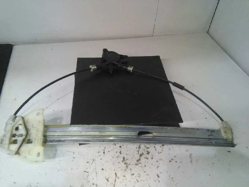Elevalunas Delantero Izquierdo para Mazda 6 Berlina (Gg)