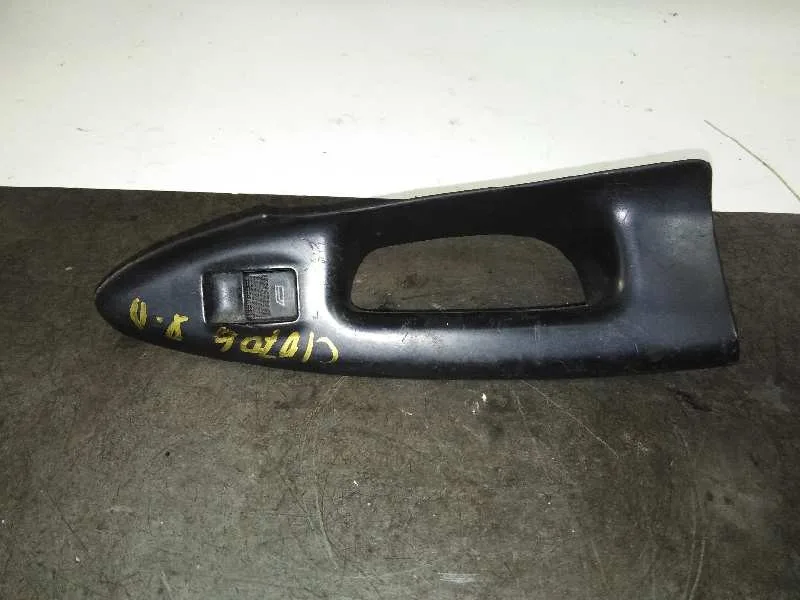 Mando Elevalunas Delantero Derecho para Audi A4 Berlina (B5)