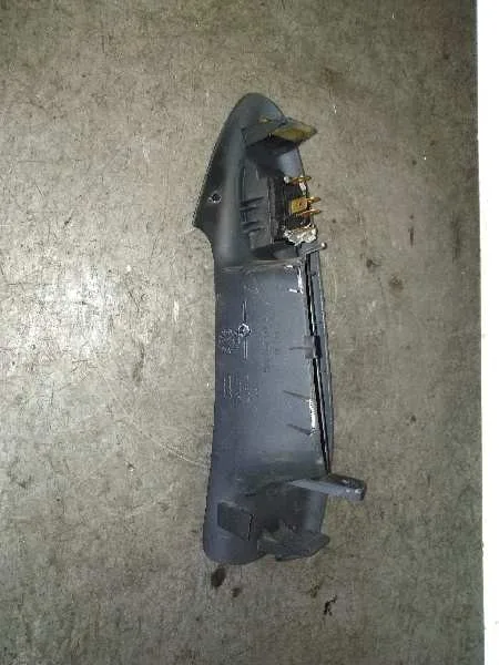 Mando Elevalunas Delantero Derecho para Audi A4 Berlina (B5)