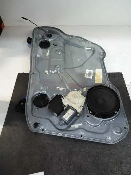 Elevalunas Delantero Derecho para Seat Cordoba Berlina (6L2)