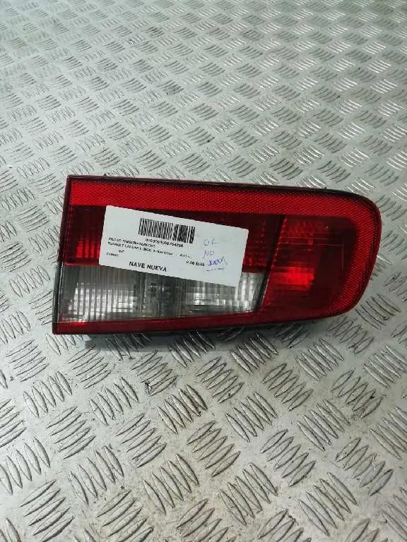 Piloto Trasero Derecho para Renault Laguna Ii (Bg0)