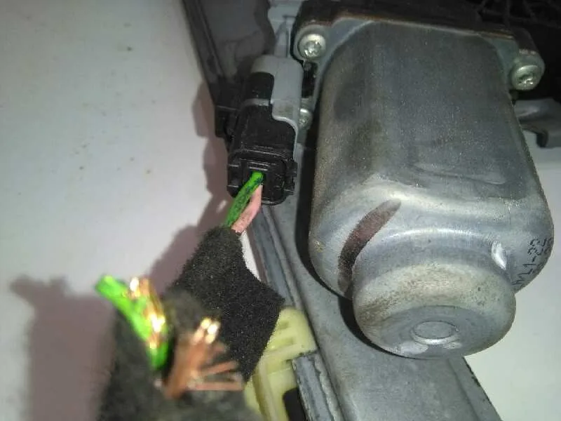 Elevalunas Delantero Izquierdo para Peugeot 1007
