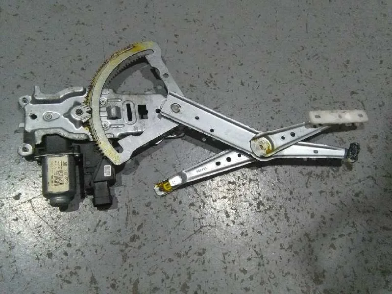 Elevalunas Delantero Izquierdo para Opel Corsa C