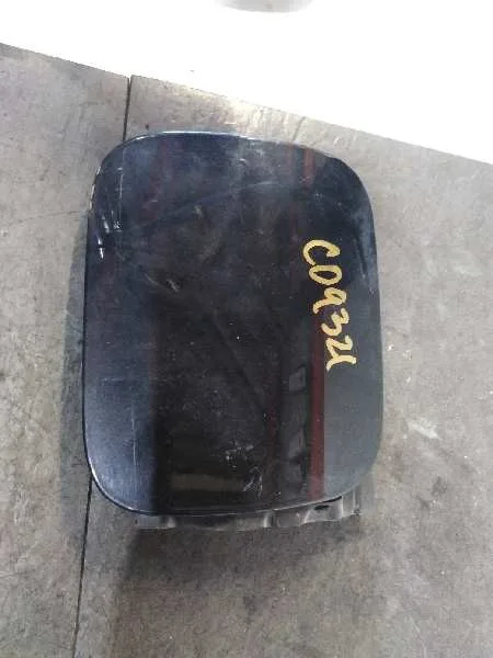 Tapa Exterior Combustible para Audi A3 (8L)