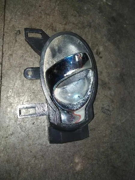 Maneta Interior Delantera Derecha para Nissan Juke (F15)
