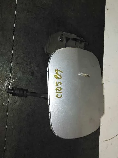 Tapa Exterior Combustible para Renault Clio Iii