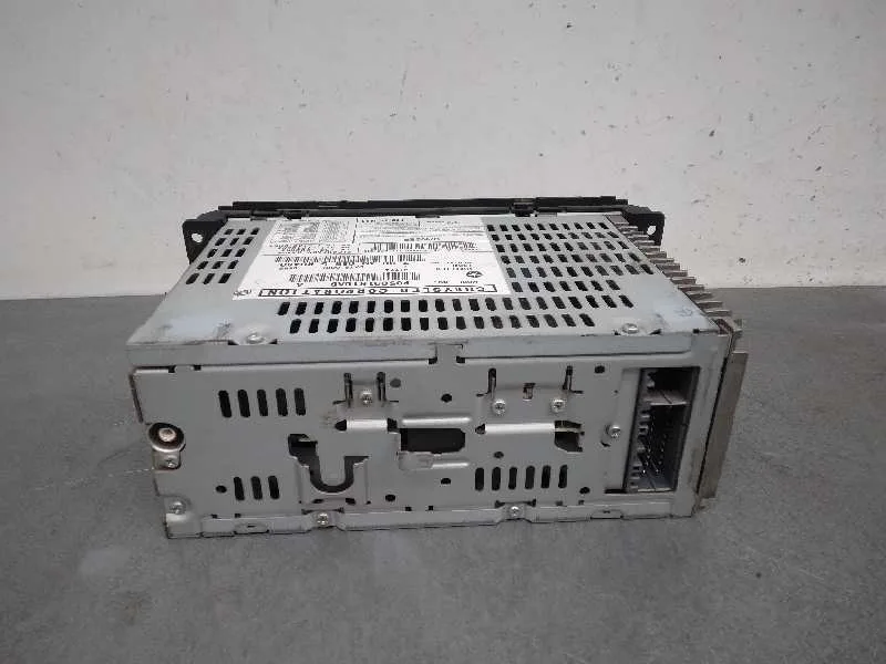 Sistema Audio / Radio Cd para Jeep Cherokee (Kj)