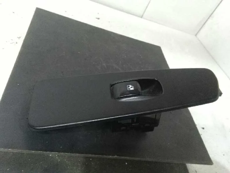 Mando Elevalunas Trasero Izquierdo para Ssangyong Rexton