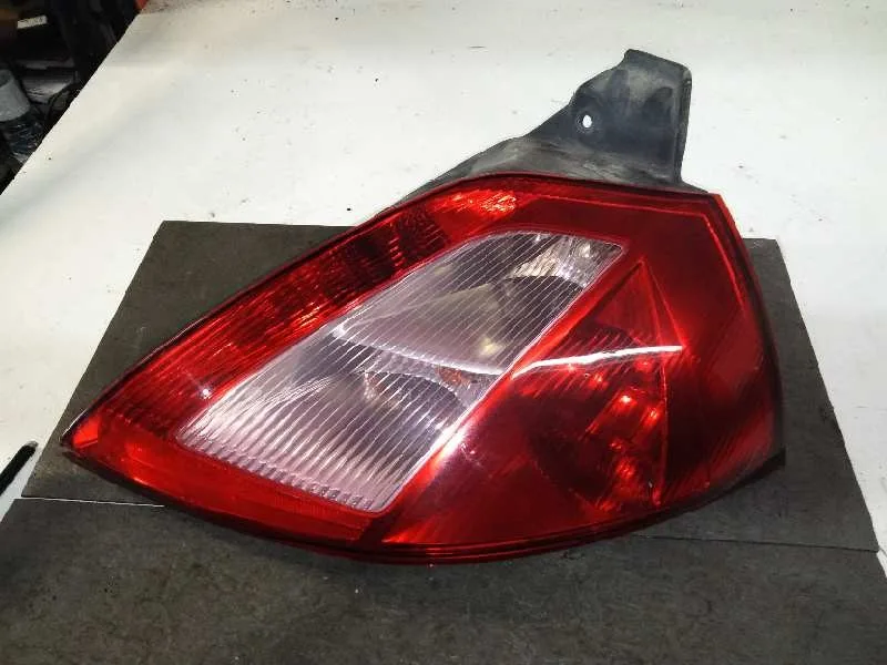 Piloto Trasero Derecho para Renault Megane Ii Berlina 5P