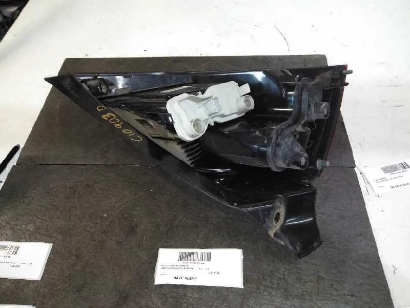 Piloto Trasero Derecho para Renault Megane Ii Berlina 5P