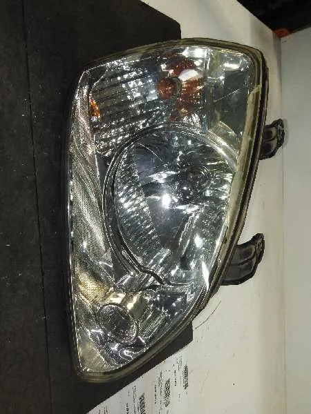 Faro Derecho para Kia Carens