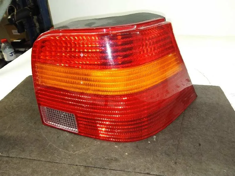 Piloto Trasero Derecho para Volkswagen Golf Iv Berlina (1J1)