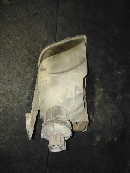 Faro Antiniebla Trasero Izquierdo para Ford Focus Berlina (Cap)