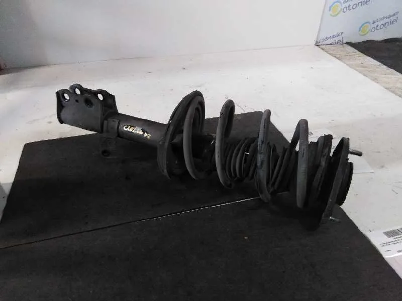 Amortiguador Delantero Izquierdo para Toyota Corolla (E12)