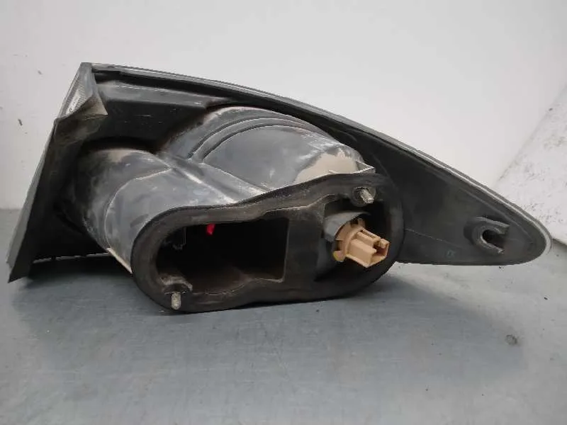 Piloto Trasero Izquierdo para Mazda 6 Berlina (Gg)