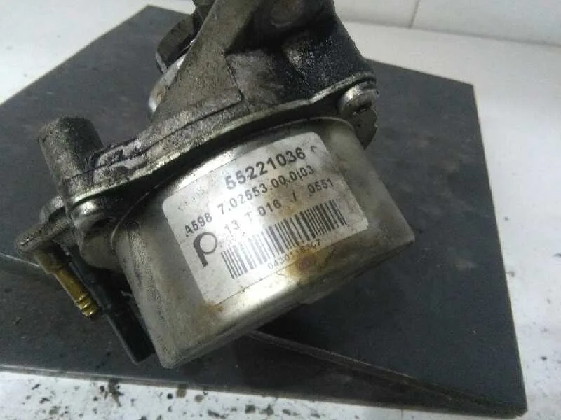 Depresor Freno / Bomba Vacio para Opel Corsa D
