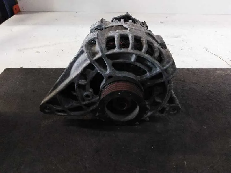 Alternador para Mercedes-Benz Clase Cla (W117)