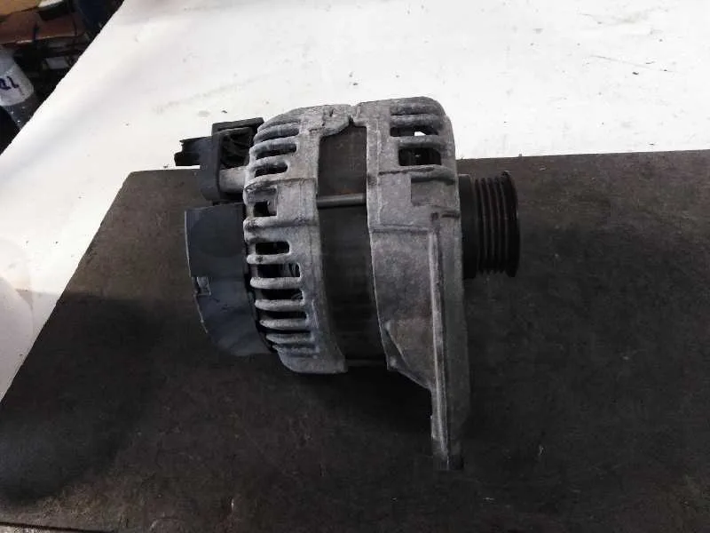 Alternador para Mercedes-Benz Clase Cla (W117)